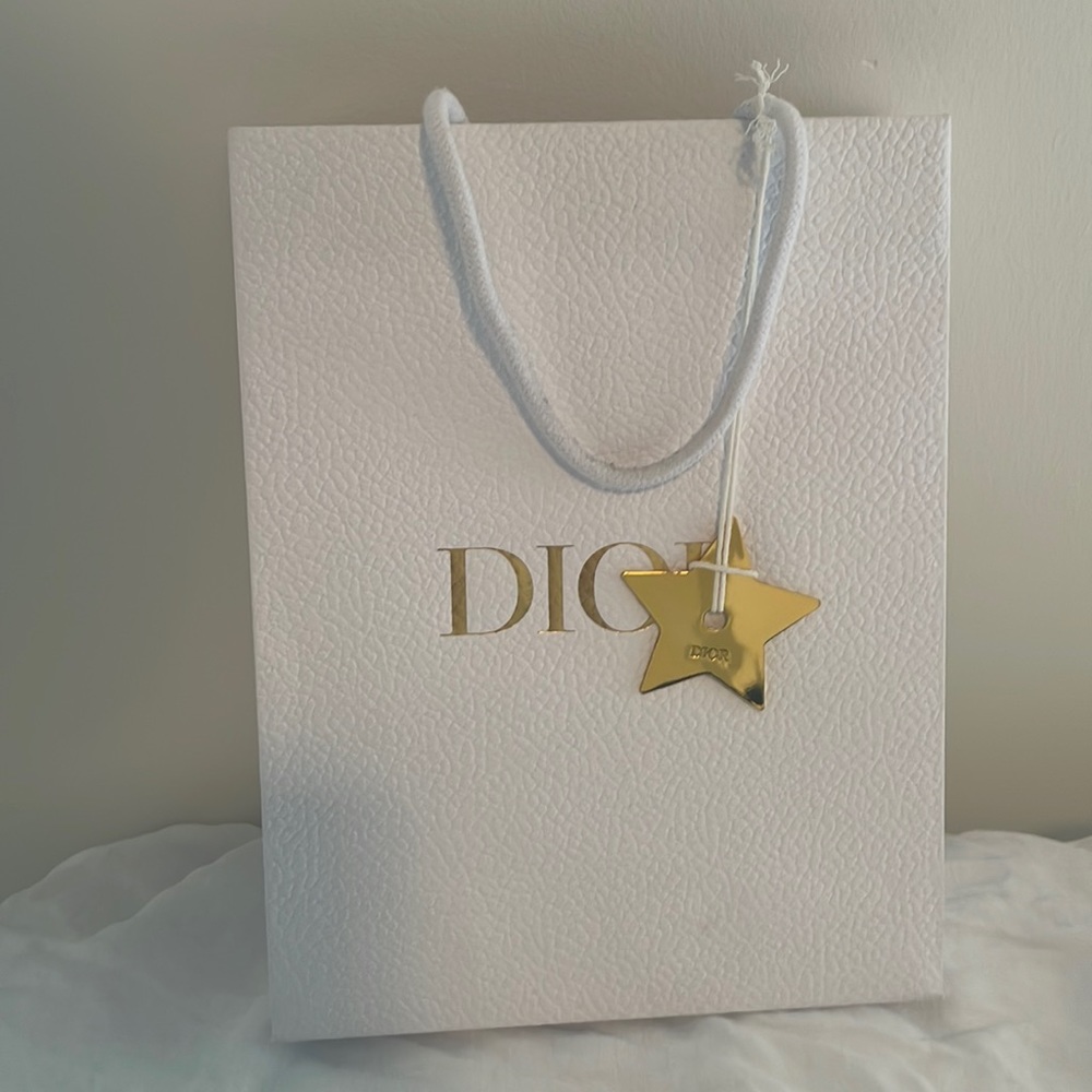 Dior shopping bag with charm